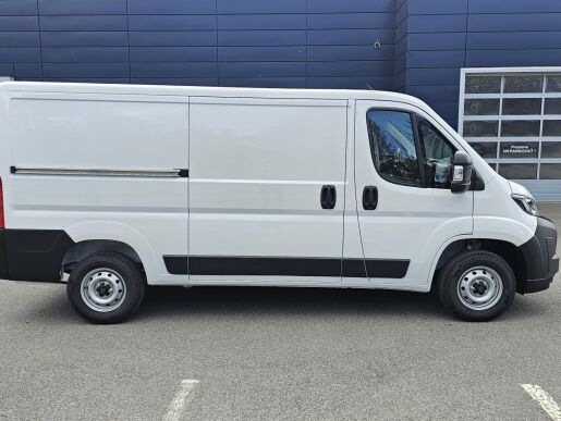Peugeot Boxer Boxer Furgon 333 L2H1 2.2 BlueHDi 140k