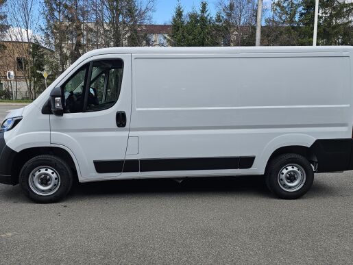 Peugeot Boxer Boxer Furgon 333 L2H1 2.2 BlueHDi 140k