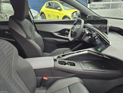 Peugeot 3008  3008 ALLURE 1.2 Hybrid 136k e-DCS6