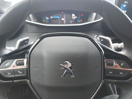 Peugeot 208 ALLURE PACK 1.2 PureTech 100k EAT8
