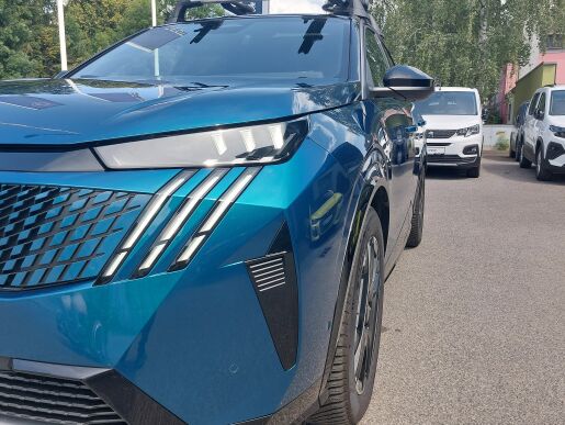 Peugeot 3008  3008 NEW E-3008 GT Electric 210k 73 kWh        
