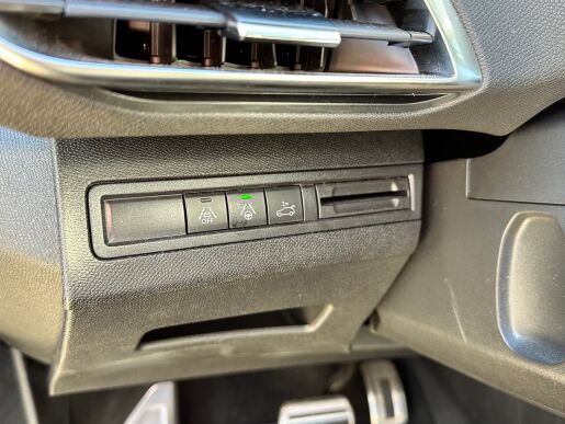 Peugeot 5008 1,5 BlueHDi GT EAT8