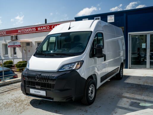 Peugeot Boxer  Furgon 335 L2H2 2.2 BlueHDi 140 €6.4 MT6