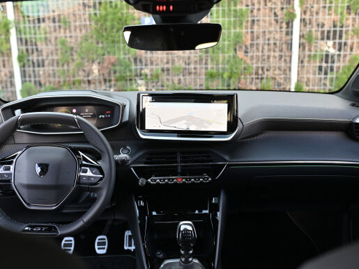 Peugeot 208 NEW GT 1.2 PureTech 100k BVM6