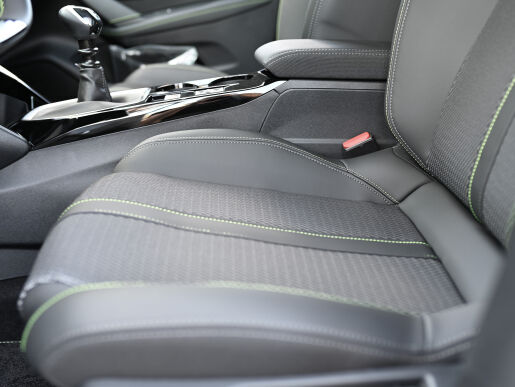Peugeot 208 NEW GT 1.2 PureTech 100k BVM6