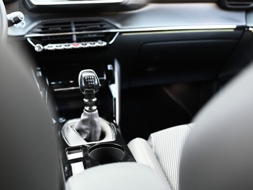 Peugeot 208 NEW GT 1.2 PureTech 100k BVM6
