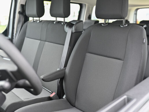 Peugeot Expert E-Expert Combi L3 Electric 136k 75 kWh