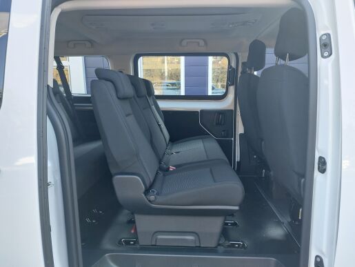 Peugeot Expert Expert Combi L3 8MIEST BlueHDi 180 S&S EAT8