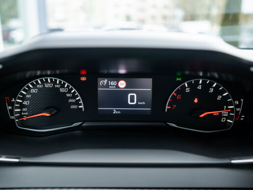 Peugeot 208 NEW  STYLE  1.2 PureTech 100k BVM6