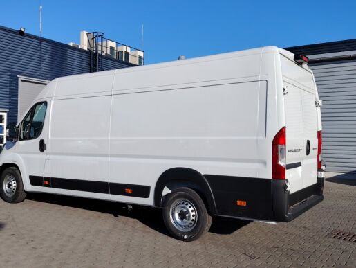 Peugeot Boxer 2.2 BlueHDi Furgon 335 L3H2 180k