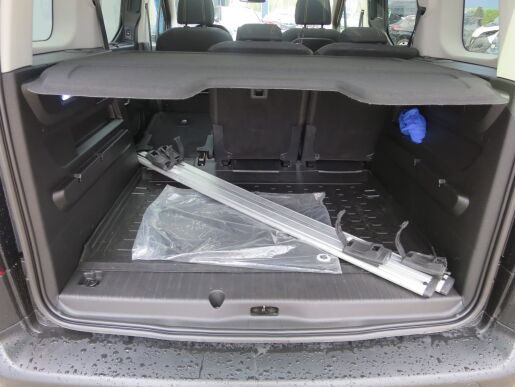 Peugeot Rifter 1.5 BlueHDi GT EAT8 WEBASTO