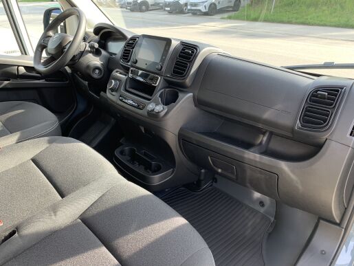 Peugeot Boxer E-Boxer Furgon 435 L3H2 BEV 110 kWh