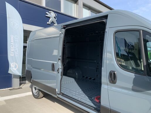 Peugeot Boxer E-Boxer Furgon 435 L3H2 BEV 110 kWh