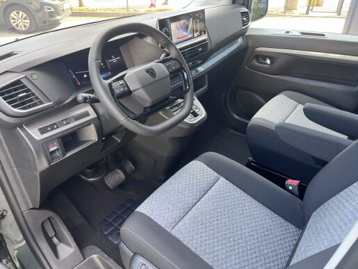 Peugeot Traveller 2.0 BlueHDi 180 EAT8